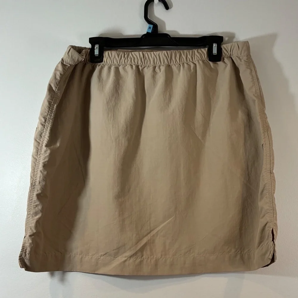 Royal Robbins flat waist